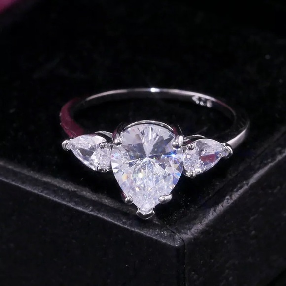 New 925 Silver Three Water Drop Romantic Diamond Ring - Picture 6 of 6